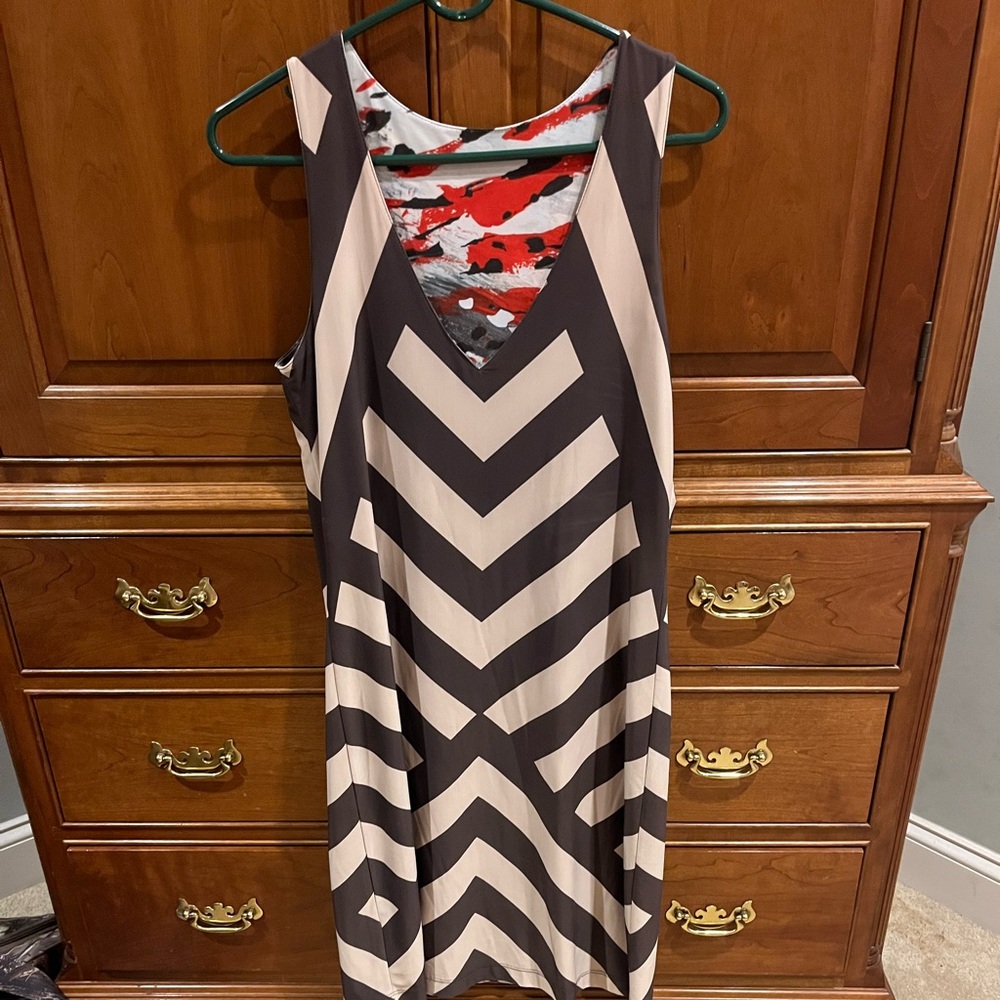 Reversible Chevron Pattern Sleeveless Dress